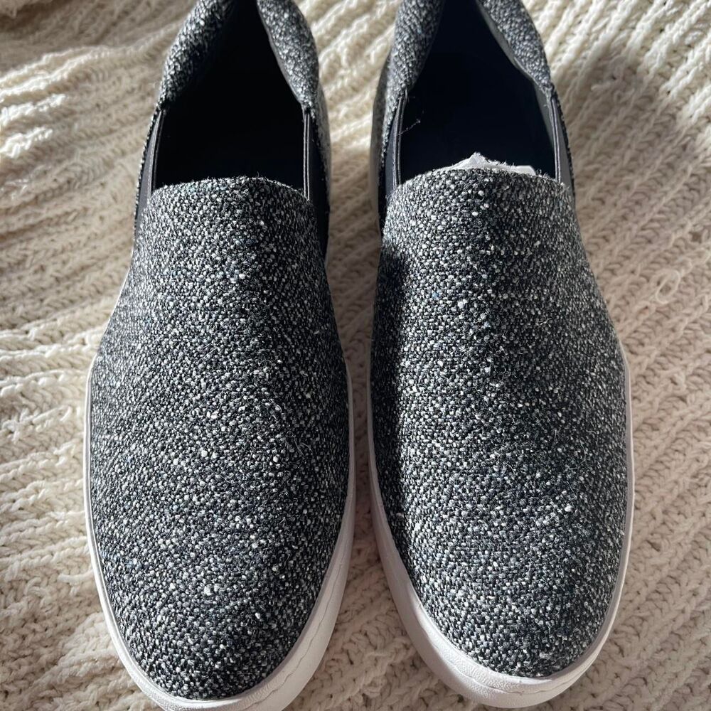 Vince Women's Grey and Black Trainers